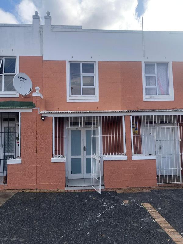 2 Bedroom Property for Sale in Woodstock Western Cape